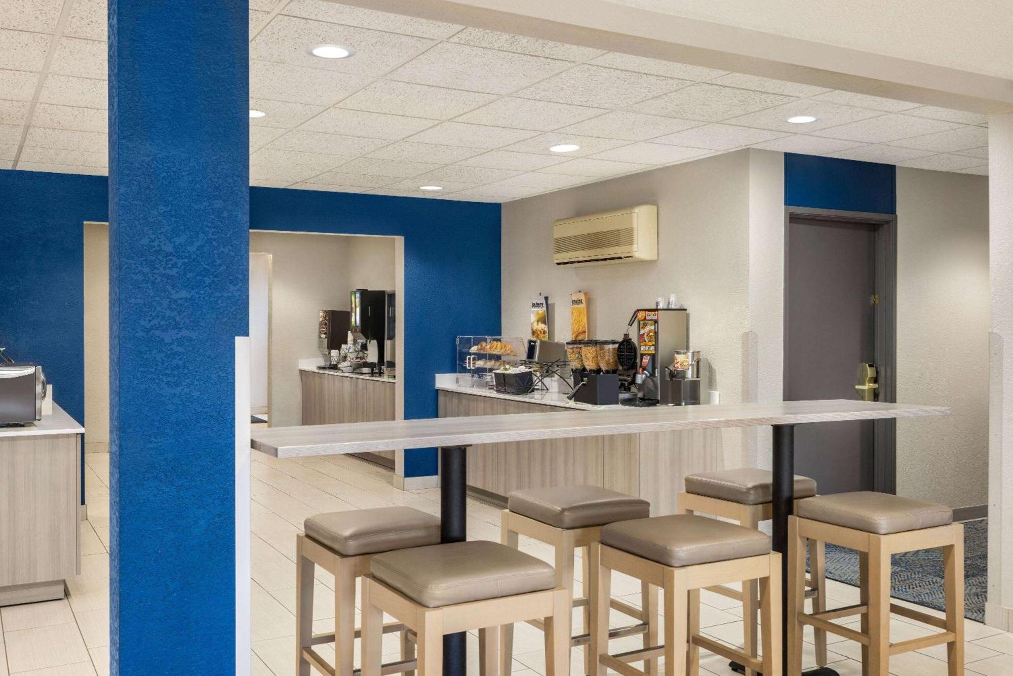 Microtel Inn & Suites By Wyndham New Ulm Exteriör bild
