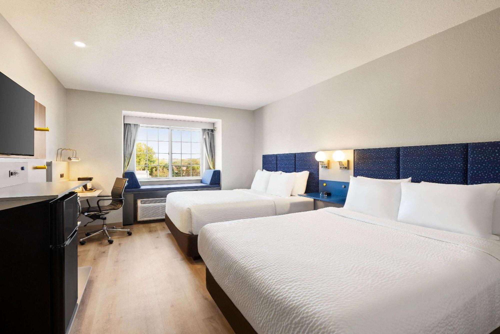 Microtel Inn & Suites By Wyndham New Ulm Exteriör bild