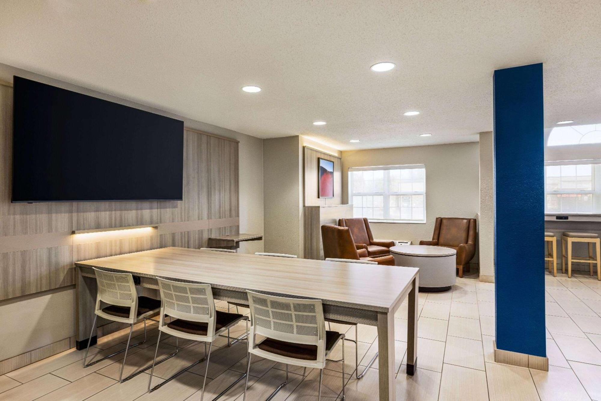 Microtel Inn & Suites By Wyndham New Ulm Exteriör bild
